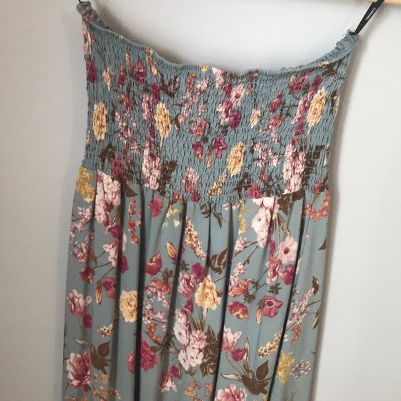 Flowered Maxi - Picture 2 of 4